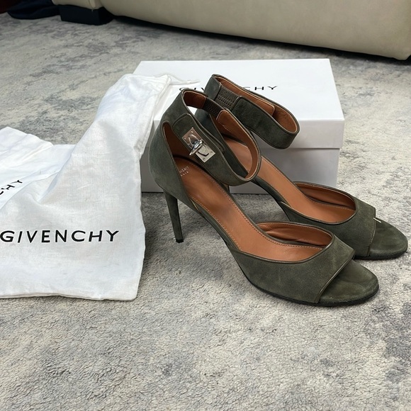 Givenchy Shark Lock Ankle Strap Stiletto Heels Sandals Gray Suede Sz 40 - Picture 2 of 15